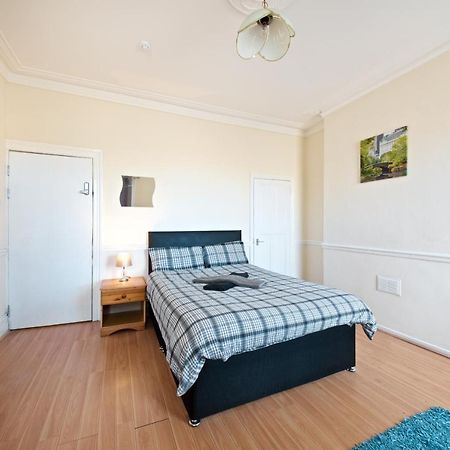 ลิเวอร์พูล ซิตี้ สเตย์ส - ลอว์เรนซ์ โร้ด บีบี 1 Apartment ภายนอก รูปภาพ