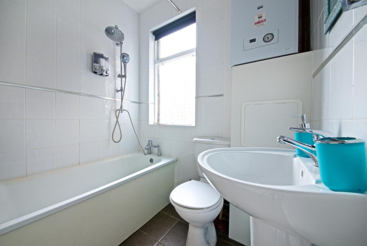 ลิเวอร์พูล ซิตี้ สเตย์ส - ลอว์เรนซ์ โร้ด บีบี 1 Apartment ภายนอก รูปภาพ